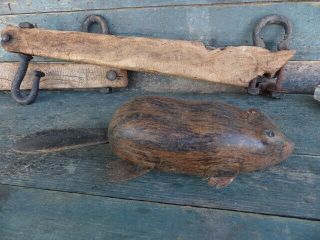 antique hand carved folk art beaver fish decoy paint lead weights aafa 2