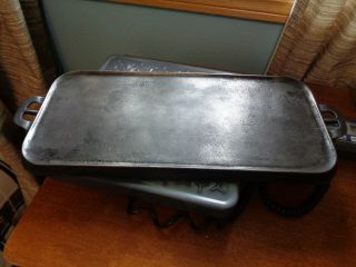 Vintage Griswold Cast Iron Griddle No.  8 Slant Logo 745 Erie 19 X 9