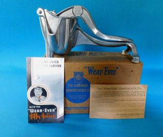 Vintage Wear - Ever Jiffy Juicer With Box Aluminum Cooking Utensil Co.