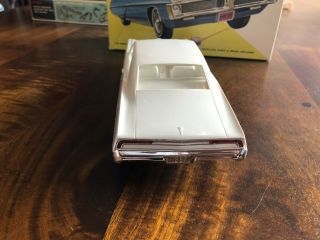 Rare Vintage MPC 1967 Bonneville Pontiac H.  T.  1/25 Model Car Built 4