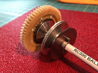 VINTAGE ASSOCIATED RC300 COMPLETE BALL DIFF ASSEMBLY W/63T GEAR 2850.  RARE 3