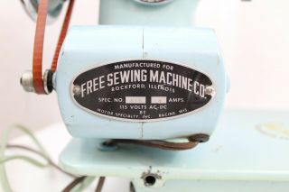VNTG TEAL WESTINGHOUSE SEWING MACHINE BY SEWING MACHINE CO MODEL 303 2