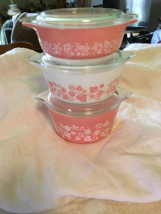 Vintage Pink Pyrex Gooseberry Casserole Dishes 471 472 &473 Near 2