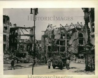 1945 Press Photo Berlin Business District Ruins,  World War Ii,  Germany