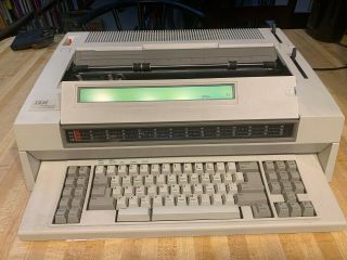 Vintage Lexmark IBM Wheelwriter 35 Batteries 3