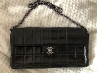 Authentic Chanel Vintage Flap Black And Pink Chocolate Bar Leather Handbag
