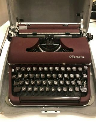 Vintage Olympia Sm3 Deluxe Maroon / Burgundy Portable Typewriter W/ Case& Key