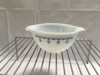 Vintage Pyrex CINDERELLA Nesting Bowls SNOWFLAKE BLUE GARLAND SET OF 4 4