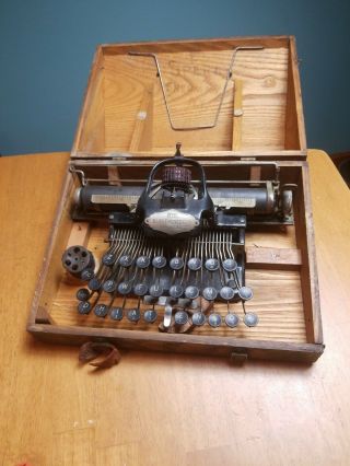 Vintage Blickensderfer 5 No.  5 Portable Typewriter In Wood Case