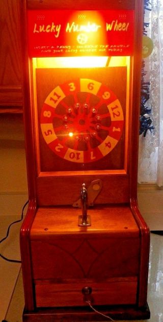 " Lucky Numbers Wheel Penny Coin - Operated Vending Machine W/ Key Rare