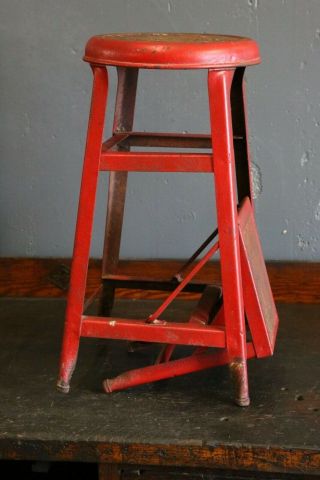 Vintage Red Step Stool Metal Folding Rustic Milking Stool farmhouse kitchen old 5