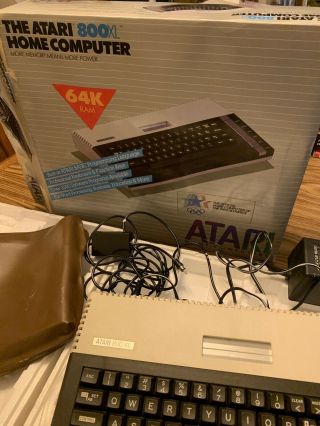 Vintage Atari 800 XL CIB W/Console Cover Power Turns On When Plugged In 3
