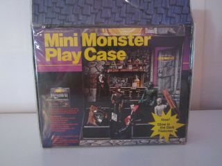 Vintage Mini Monster Play Case W/ 6 Figures Remco All