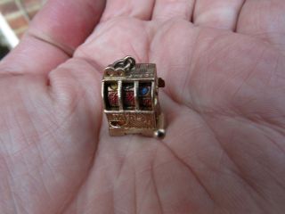 Very Rare Vintage 9ct Gold Charm - - - Slot Machine / Fruit Machine Jackpot Vgc