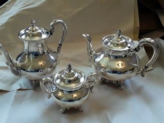 Vintage Reed & Barton REGENT 5600 3 PC Silverplate Tea Set Teapots & Sugar Pot 8