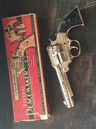 Vintage 1940’s Rare Gold Peacemaker Iron Cap Gun Stevens - Unfired Mib - Boxed -