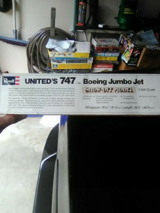 Vintage 1974 Revell 1/144 United ' s 747 - 122 Boeing Jumbo Jet model kit (. 4