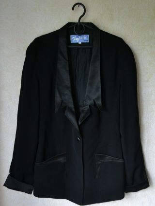 Authentic Luxury Vintage 80’s Rare Thierry Mugler Paris Black Blazer Size 40