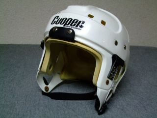 Vintage 1988 Small Cooper Sk2000 White Ice Roller Hockey Helmet 6 5/8 - 7 1/2 Euc