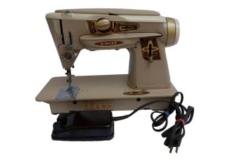 Near Singer 500a Vtg Industrial Strength Zig Zag " Rocketeer " Sewing Machine