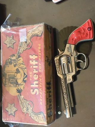 Vintage 1940’s Cast Iron Sheriff Cap Gun And Unfired Mib - Boxed - Red