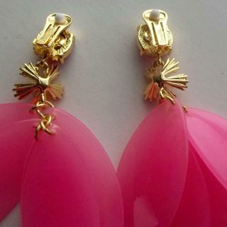OSCAR DE LA RENTA Vintage Earrings Haute Couture Pink Rhinestone Lucite Petal Sh 2