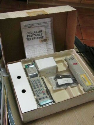 Vintage Motorola Pulsar Phone Box W/accessories