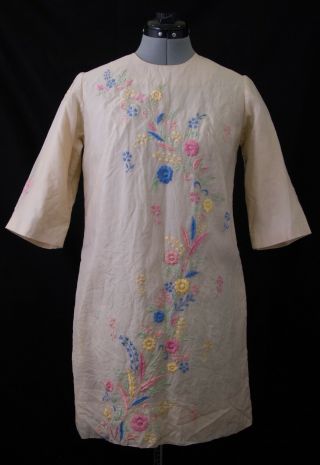 Vintage Handmade Beige Silk Straight Shift Dress With Embroidered Flowers