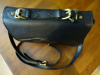 Vintage Dooney & Bourke All Black Leather Messenger Handbag Crossbody 90s 2