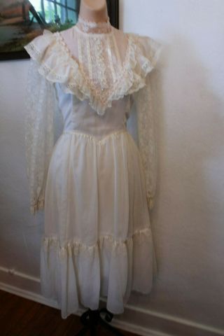 Vintage 70s Cream Gunne Sax Dress Lace Trim Hippie Boho Festival Victorian Style