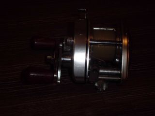 Vintage Shimano Bantam 100 Baitcasting Reel made in Japan 2