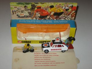 Corgi Toys Gift Set No.  13 Renault Tour De France With Rare Red Paramount Logo