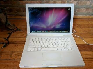 Apple Macbook 13 " A1181 2,  1 2.  0ghz 4gb Ram 160gb Hd Snow Leopard Vintage