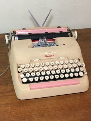 Vintage Smith Corona 5TE Electric Typewriter Pink 1950 ' s 10