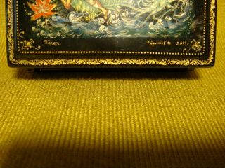 Vintage Russian little lacquer box Palekh Hand Painted 8