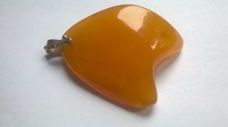 Vintage Natural Egg Yolk Baltic Amber Nugget Pendant&tests 14ct Gold Bale 17.  9gr