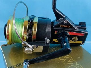 Daiwa Black And Gold Series BG20 Vintage Spinning Fishing Reel 8