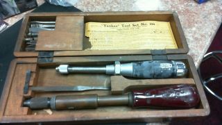 Vintage Yankee Screwdriver Tool Set No.  100 In Oak Wood Box Rare