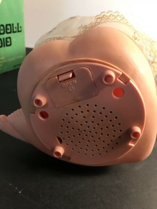 1960s/70s Vintage Sexy Girl Doll AM Transistor Radio with Box 7
