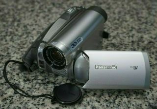 VTG Panasonic PV - GS29 Mini DV Camcorder 30x Zoom W/ 2