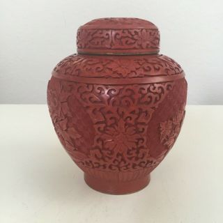 Vintage Chinese Hand Carved Cinnabar Red Lacquer Vase Urn Jar With Lid 7 "