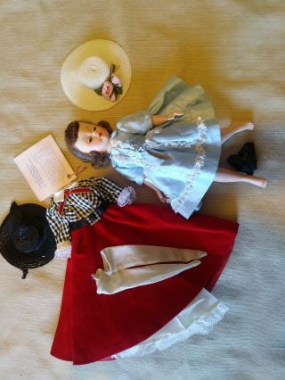 Vintage Madame Alexander 10  Cissette Doll.  Awesome