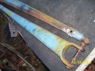 Vintage Ford 4000 Gas Tractor - Front Axle Brace Set - Ps Version