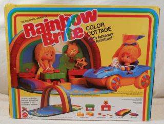 (Mattel No7565) Vintage RAINBOW BRITE Color Cottage Playhouse,  Furniture 3