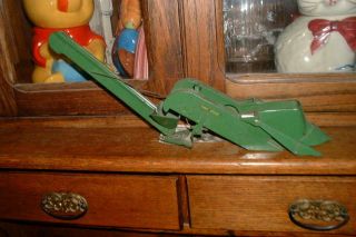 Vintage John Deere Mounted Corn Picker - 1:16 Scale Toy