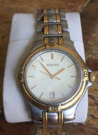 Authentic Gucci 9040m Date Gold Dial Gold Plated Quartz Mens Watch
