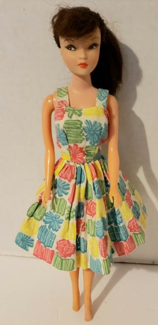 Vintage Uneeda Brunette Miss Suzette Doll