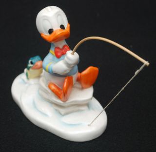 Vintage Walt DISNEY Productions Goebel,  W.  Germany Figurine - DONALD DUCK FISHING 4