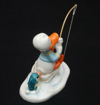 Vintage Walt DISNEY Productions Goebel,  W.  Germany Figurine - DONALD DUCK FISHING 5