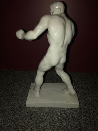 HEREND VINTAGE WHITE PORCELAIN OLYMPIC BOXER SPORTS FIGURINE PERFECT.  12 